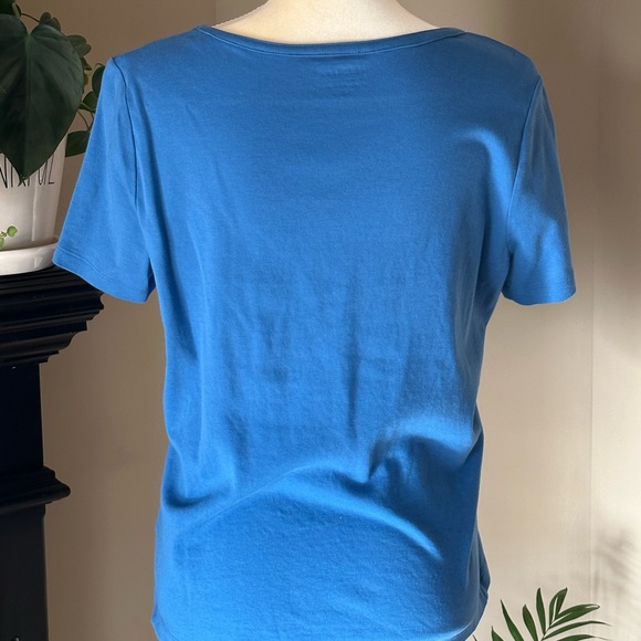 Gently used blouse - Picture 2 of 5